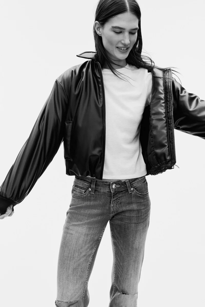 اتش اند ام جينز بقصة حافة واسعة بخصر منخفض جدًا